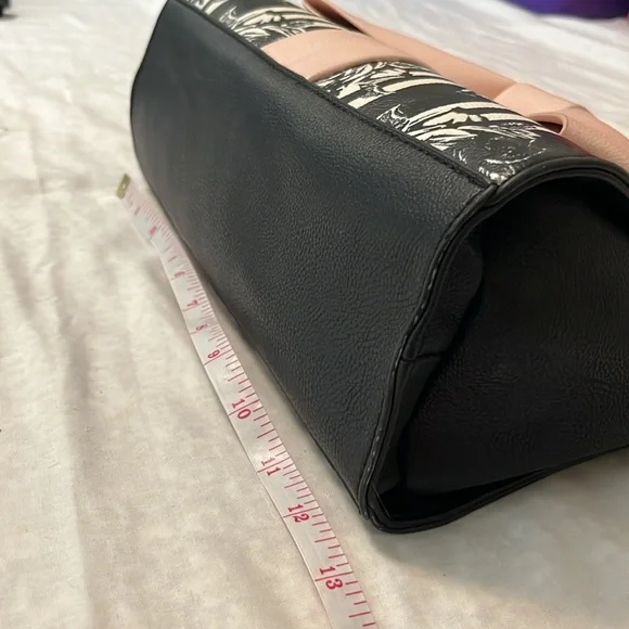 Betsey Johnson Black and Pink Bow Bag - Picture 13 of 15